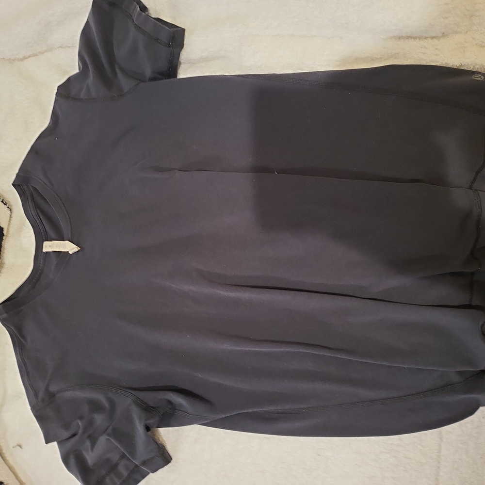 Lululemon shirt
